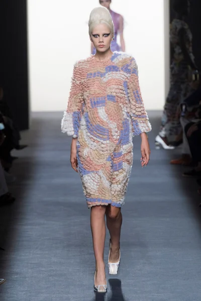 Look 9
